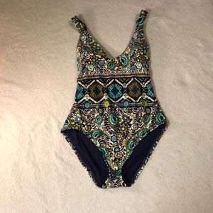 Padded one-piece bathing suit